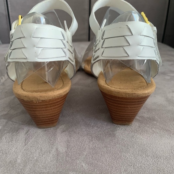 Lauren Ralph Lauren White Leather Sandals size 9.5B - Picture 8 of 14